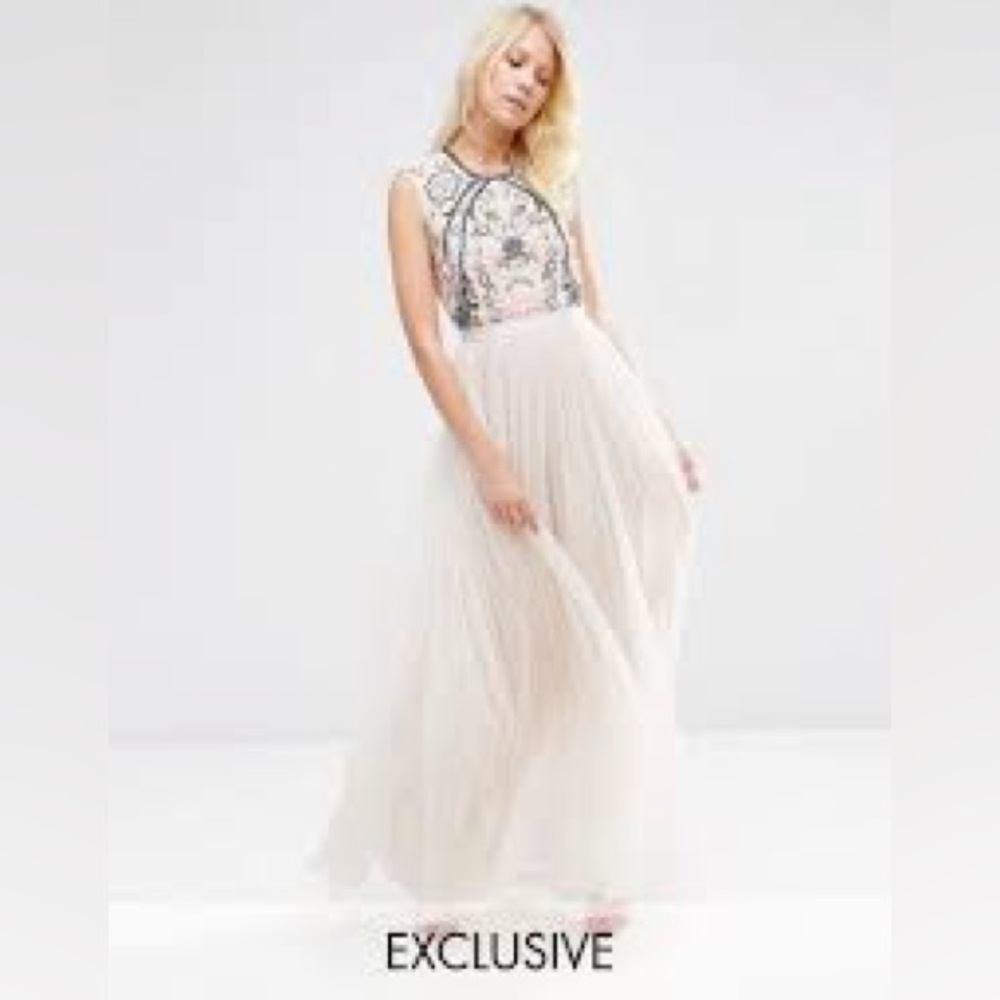 Elegant Mint Green Sleeveless Dress